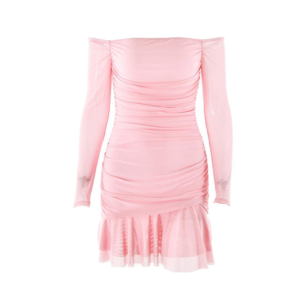 Mini-robe froncée en maille à manches longues et épaules dénudées 