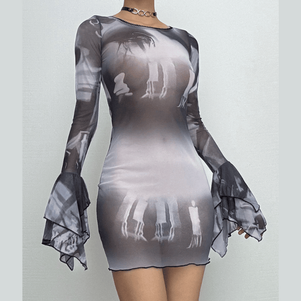 Robe courte à volants et manches longues évasées en maille transparente | Robe Samba 