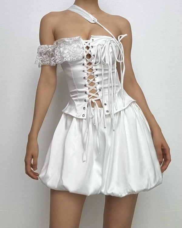 Ensemble jupe bouffante à volants en satin à lacets irréguliers et épaules dénudées 