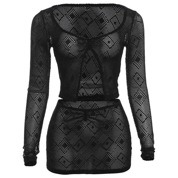 Ensemble mini-jupe à manches longues et fente transparente 