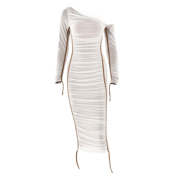 Robe midi en maille froncée à manches longues et une épaule 