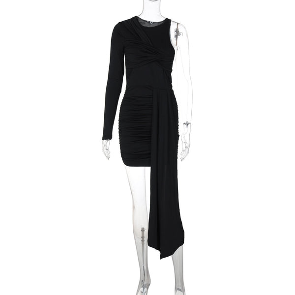 Mini-robe froncée à une épaule et manches longues 
