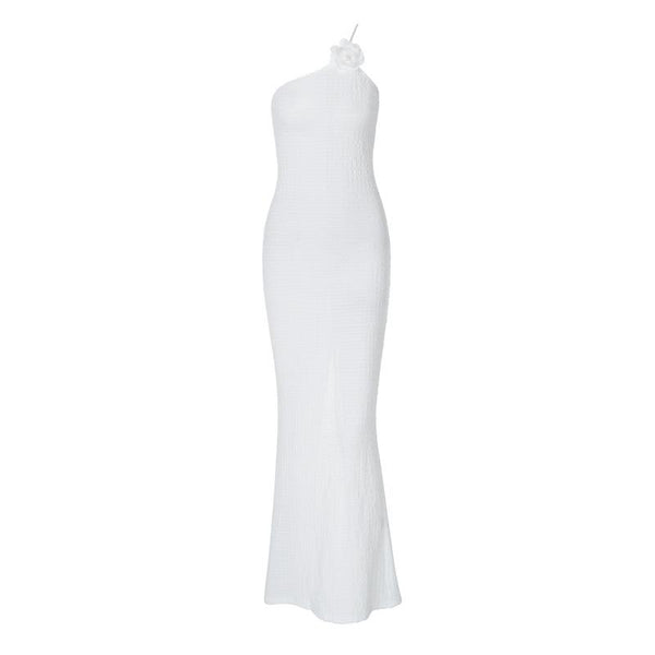 Robe longue à bretelles fendues texturées avec appliques florales 