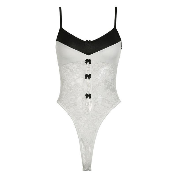 Body caraco en patchwork de dentelle avec nœud papillon 