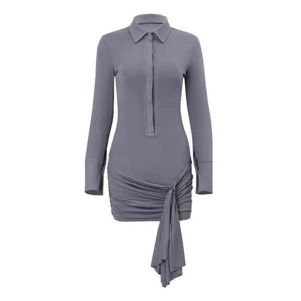 Mini-robe froncée à boutons et manches longues à col rabattu 