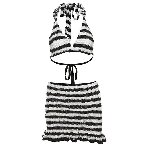 Ensemble mini-jupe à volants en tricot rayé à col en V et licou 