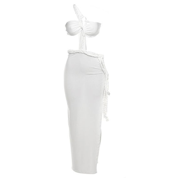 Robe longue irrégulière à une épaule, fente haute, anneau en O, nouée à la taille 