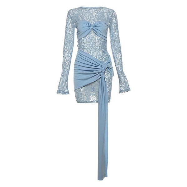 Mini-robe froncée en patchwork de dentelle à manches longues 