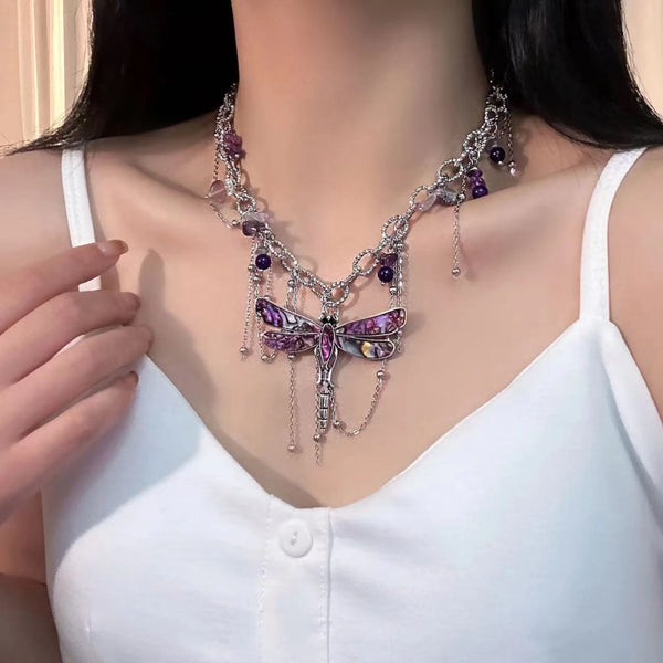 Collier avec pendentif libellule et perles en forme de O