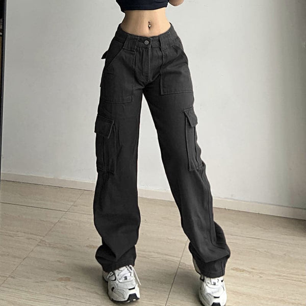 Jean baggy taille basse à poches cargo solides et jambe droite 