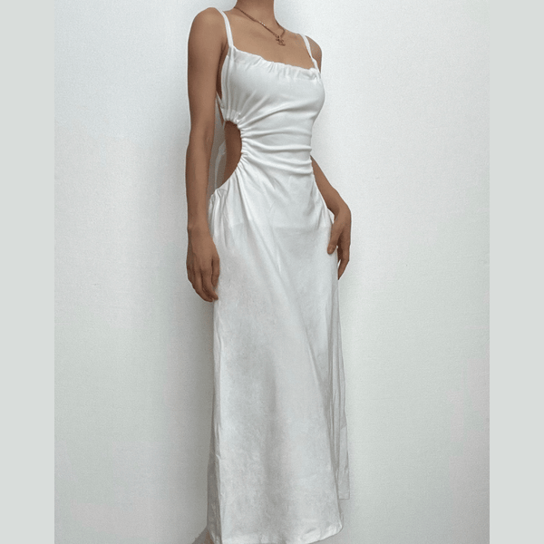 Robe midi unie à dos ouvert et nouée