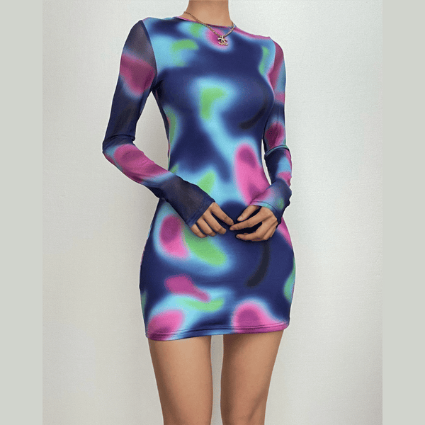 Mini-robe à col ras du cou et manches longues contrastées à dos nu 