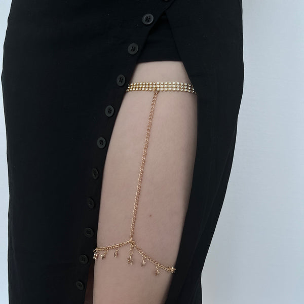 Chaîne de cuisse avec pendentif étoile en strass 