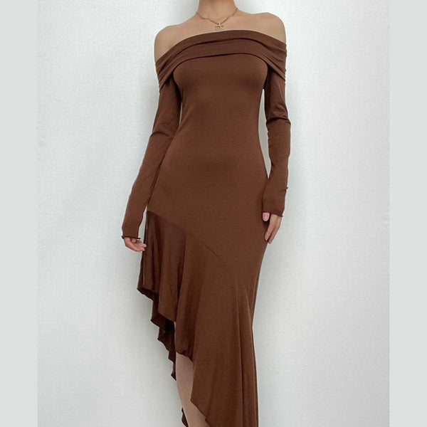 Robe longue unie à volants et manches longues à épaules dénudées irrégulières