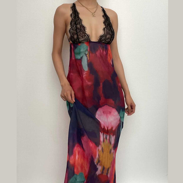 Robe longue en patchwork de dentelle à imprimé léopard contrasté dans le dos et col en V | robe tango rouge 