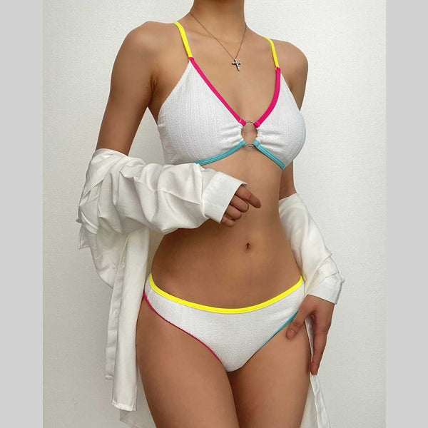 Maillot de bain bikini à col en V rembourré contrasté et dos nu avec anneau en O 