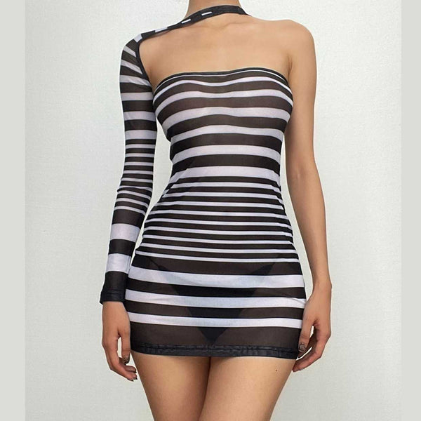 Robe courte rayée asymétrique en maille transparente irrégulière | robe samba 