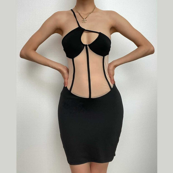 Mini-robe asymétrique en patchwork de maille ajourée avec corset et dos nu irrégulier 
