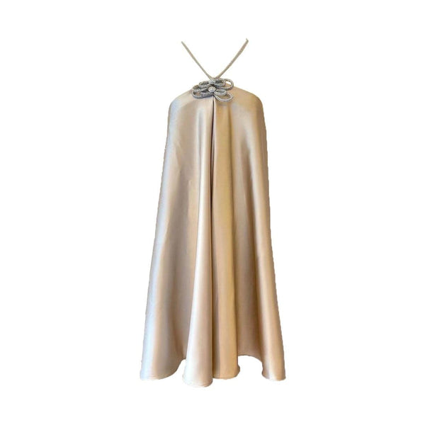 Mini-robe dos nu unie avec nœud papillon et appliques