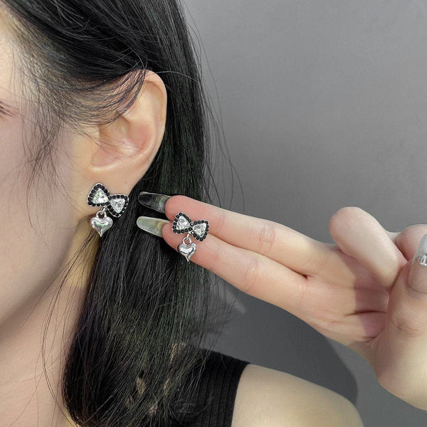 Boucles d'oreilles pendantes en forme de cœur avec nœud papillon et strass 