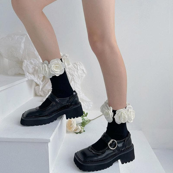 Chaussettes longues à fleurs appliquées 