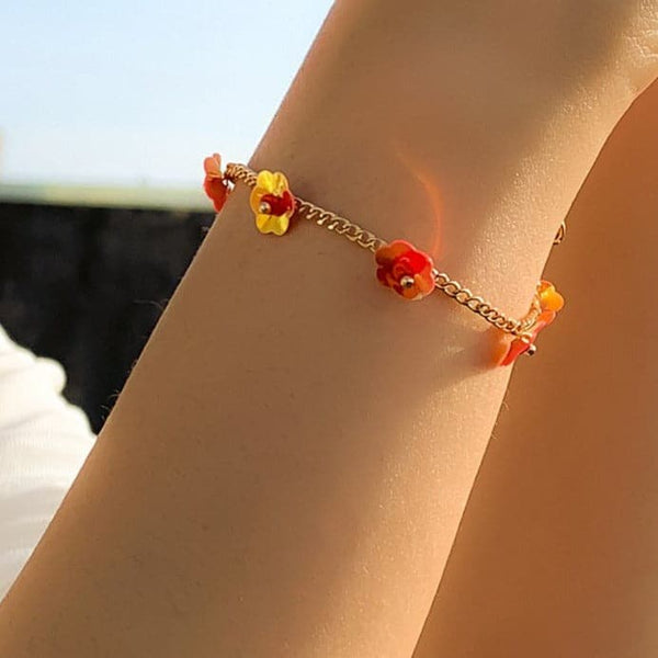 Bracelet chaîne à décor floral 