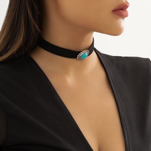 Collier ras du cou en velours avec pendentif en pierre 