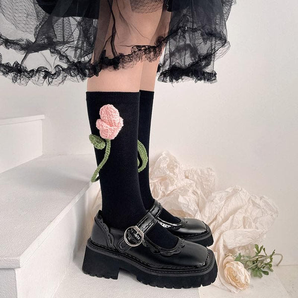 Chaussettes mi-longues à fleurs appliquées 
